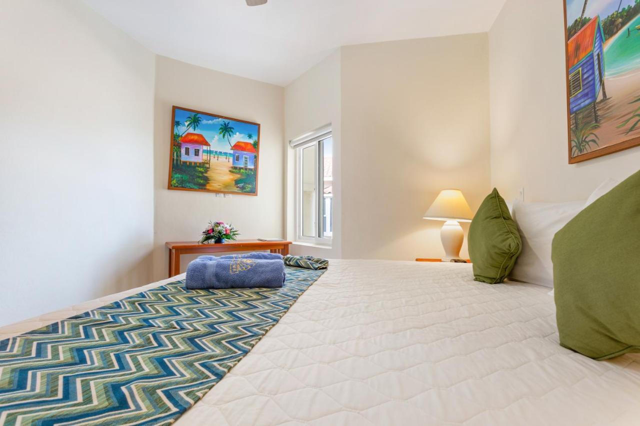 Sunbreeze Suites San Pedro  Exteriér fotografie