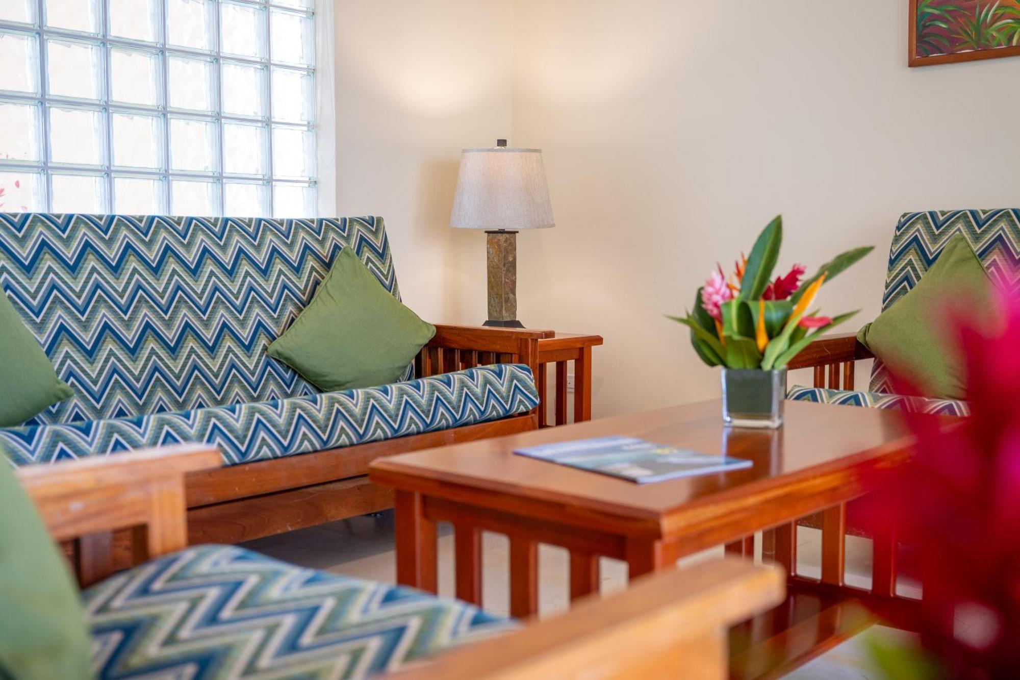 Sunbreeze Suites San Pedro  Exteriér fotografie